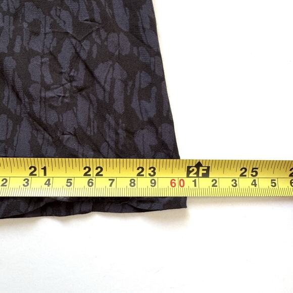 Rails Women’s Ariana Soft Crepe Top Charcoal Grey Batik Leopard Print - Picture 9 of 15